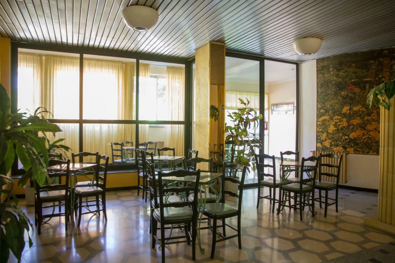 Hotel Atena Чиро-Марина Екстер'єр фото